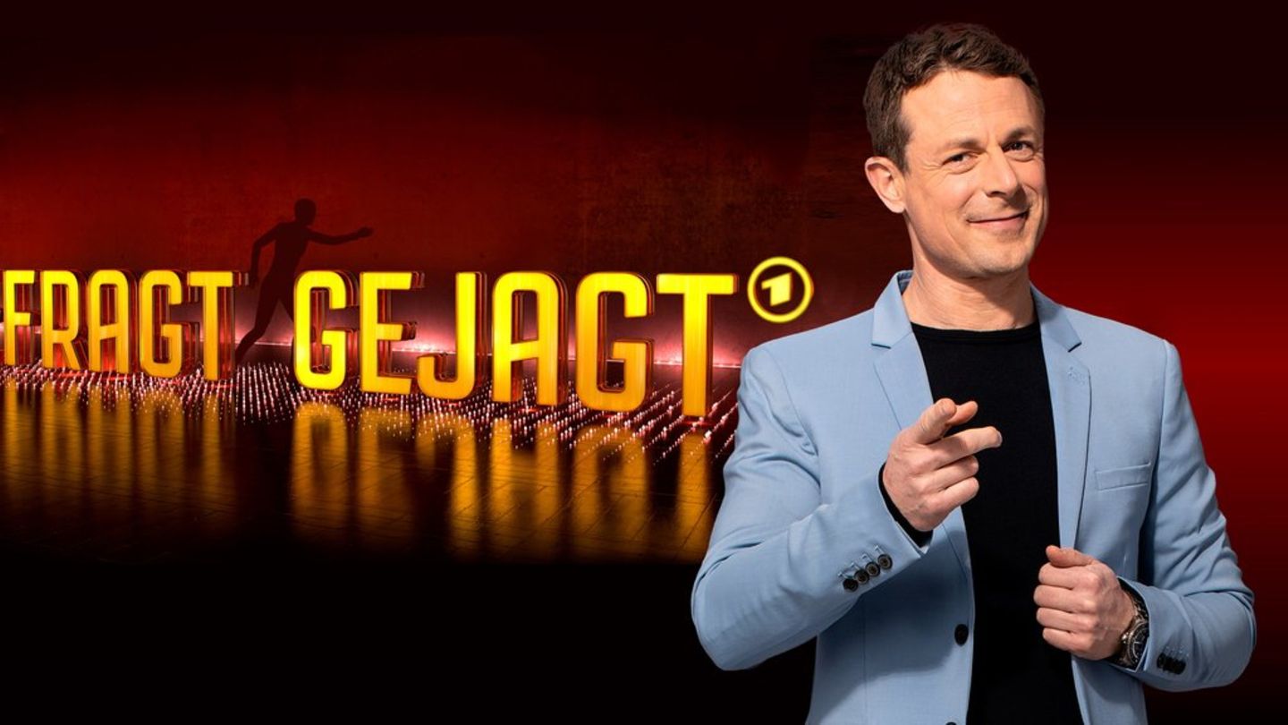 Alexander Bommes moderiert auch die Jubiläumsstaffel "Gefragt - Gejagt" .