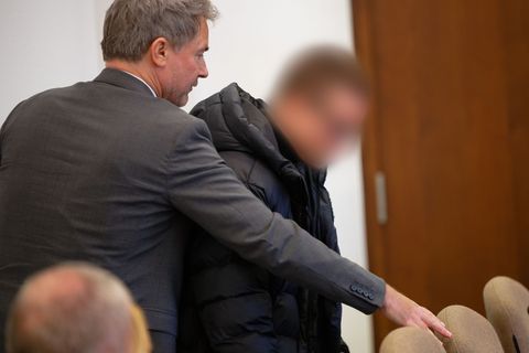 Knapp ein Jahr nach dem Unfall in Hürth bei Köln hat vor dem Kölner Landgericht der Prozess gegen den Autofahrer begonnen. Foto: