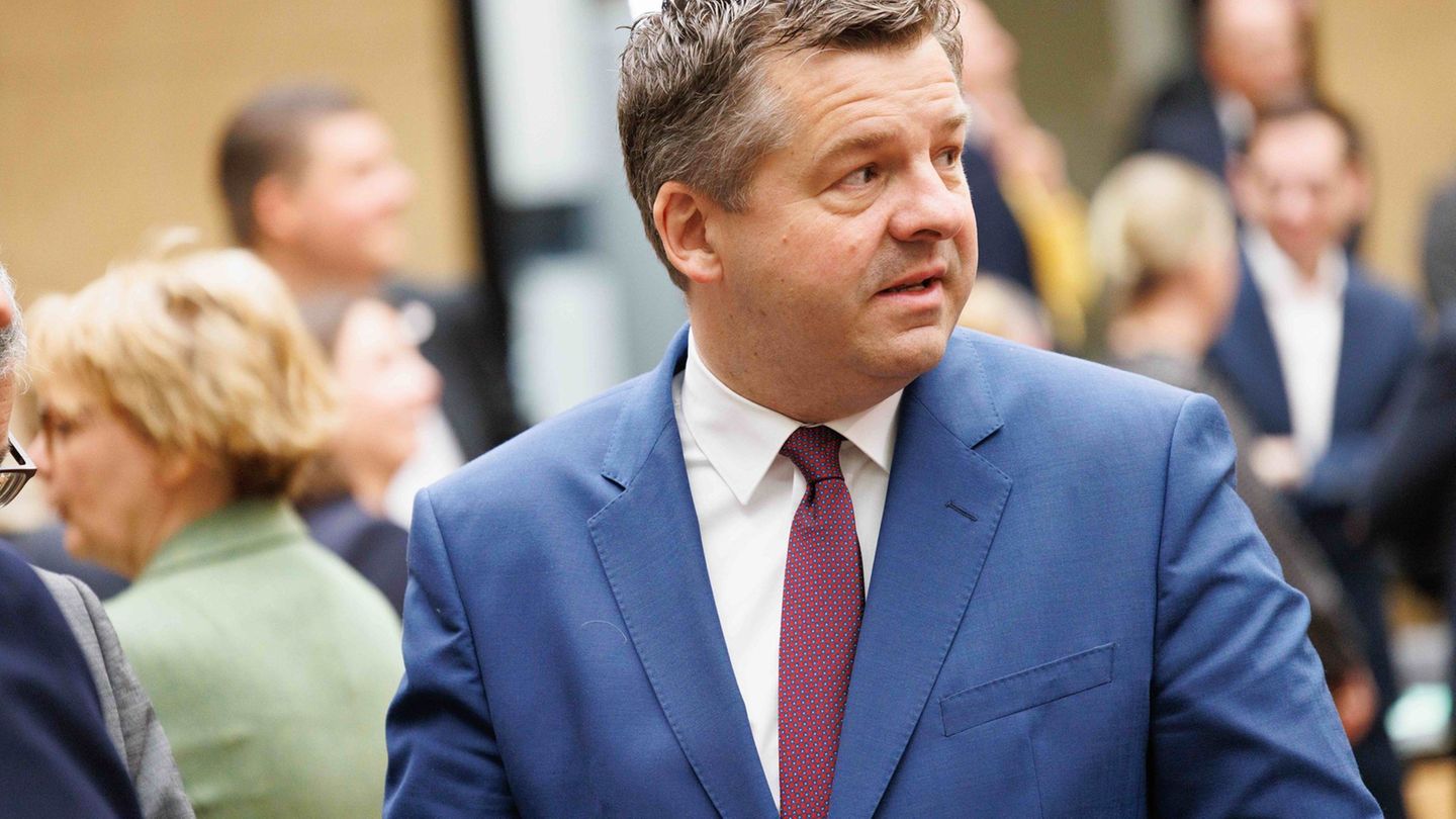 Sachsen-Anhalt: Ministerpräsident Schulze: Umfrage ist kein Wahlergebnis
