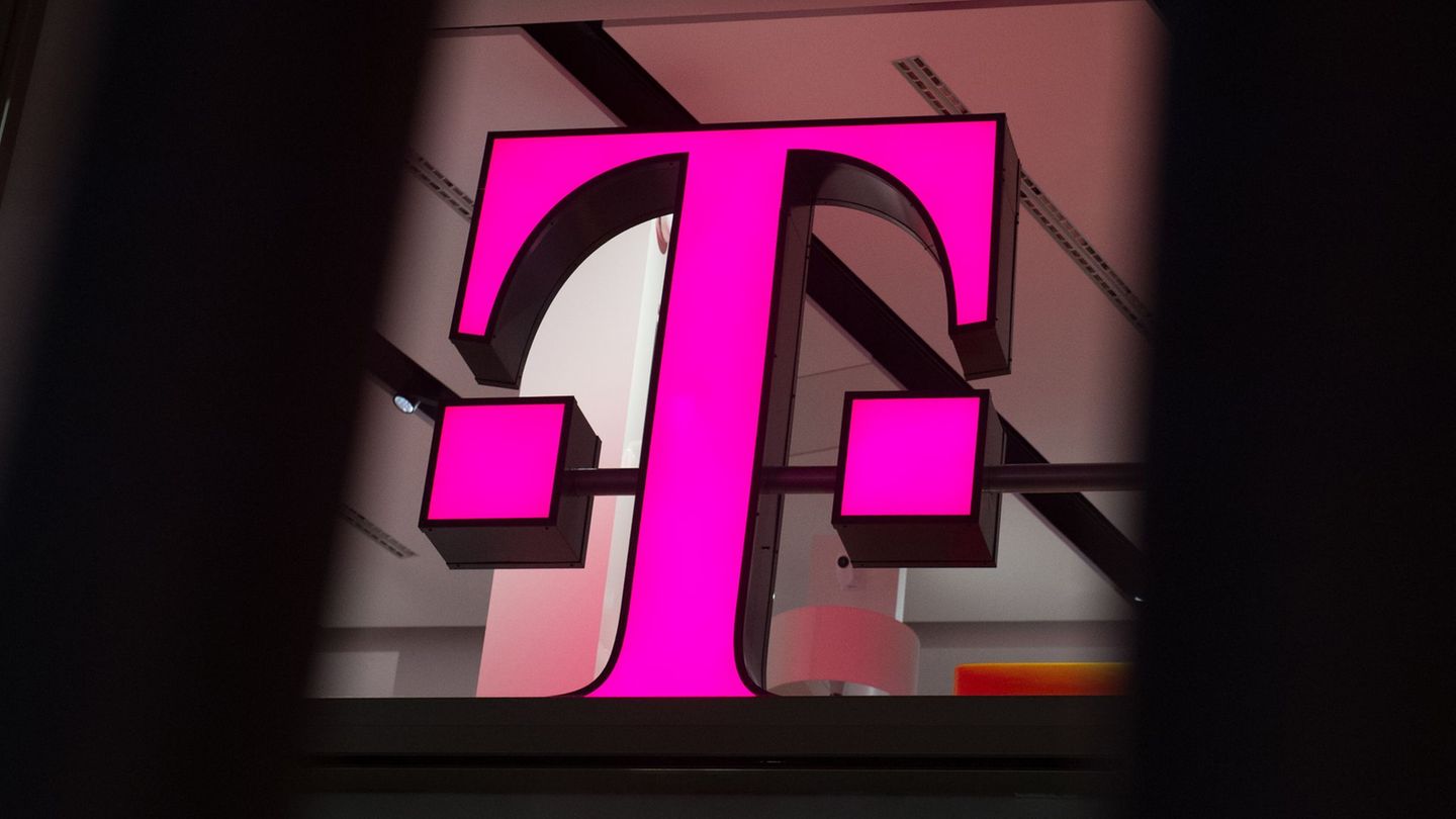 Tarifkonflikt: Telekom-Warnstreik trifft Hessen - Demo in Frankfurt