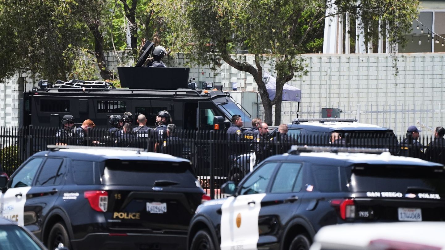 Großeinsatz: Polizei sucht Schützen an islamischem Zentrum in San Diego