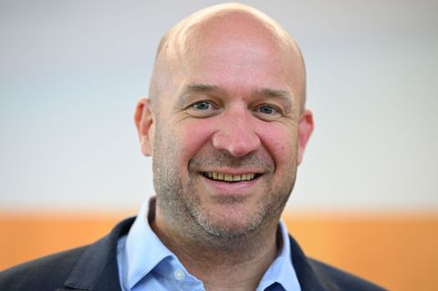 Hessens Landwirtschafts- und Umweltminister Ingmar Jung (CDU) gibt im Wiesbadener Landesparlament eine Regierungserklärung ab. (