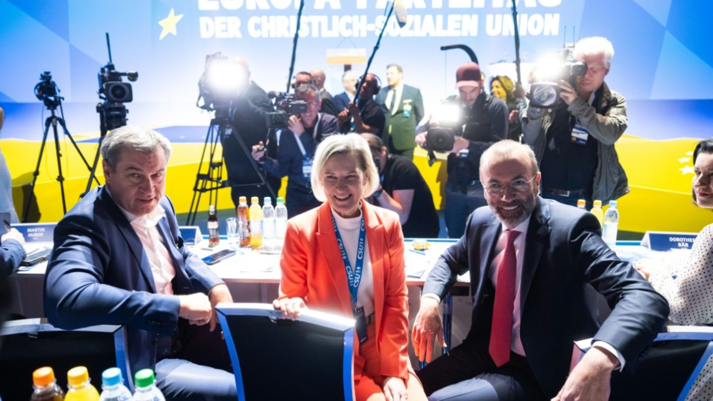 Niebler mit Söder (l.) und Weber beim CSU-Parteitag 2024