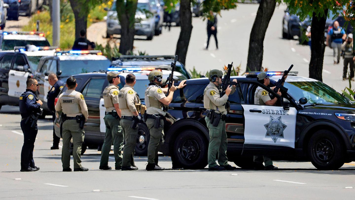 Verdacht auf Islamfeindlichkeit: Angriff auf Moschee in San Diego: Teenager erschießen drei Menschen