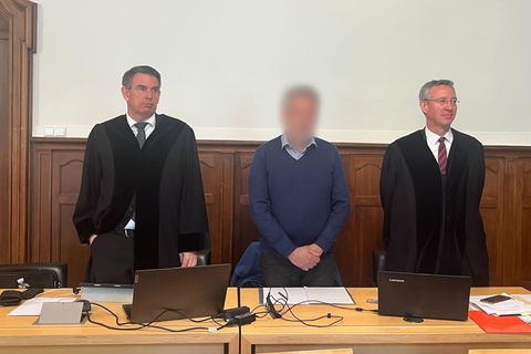 Ein Angeklagter strebt im Berufungsprozess einen Freispruch an. Foto: Tatjana Bojic/dpa