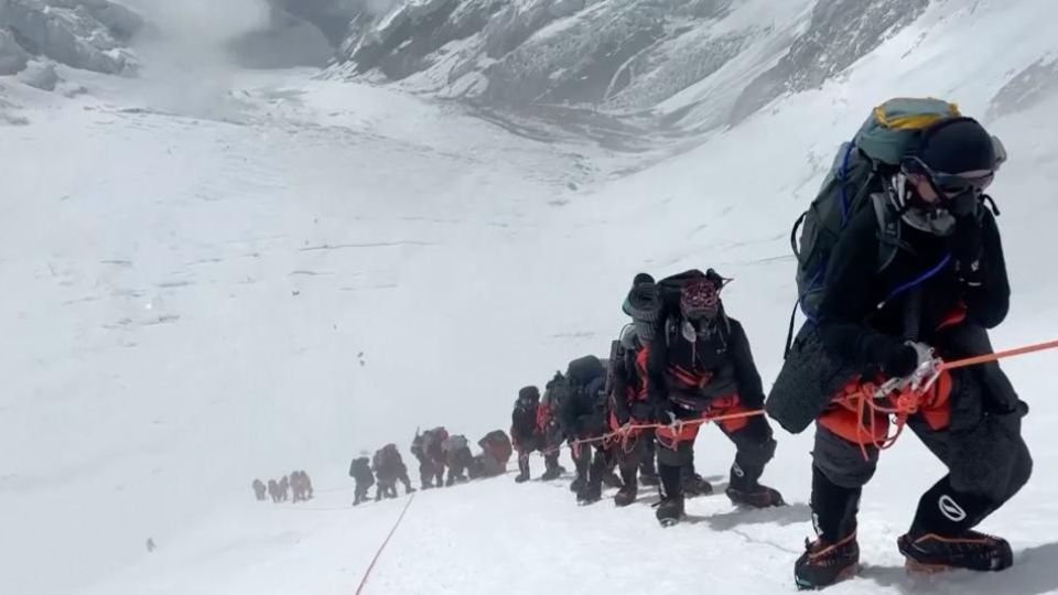 Stau in der Todeszone: Am Mount Everest wird es zu voll