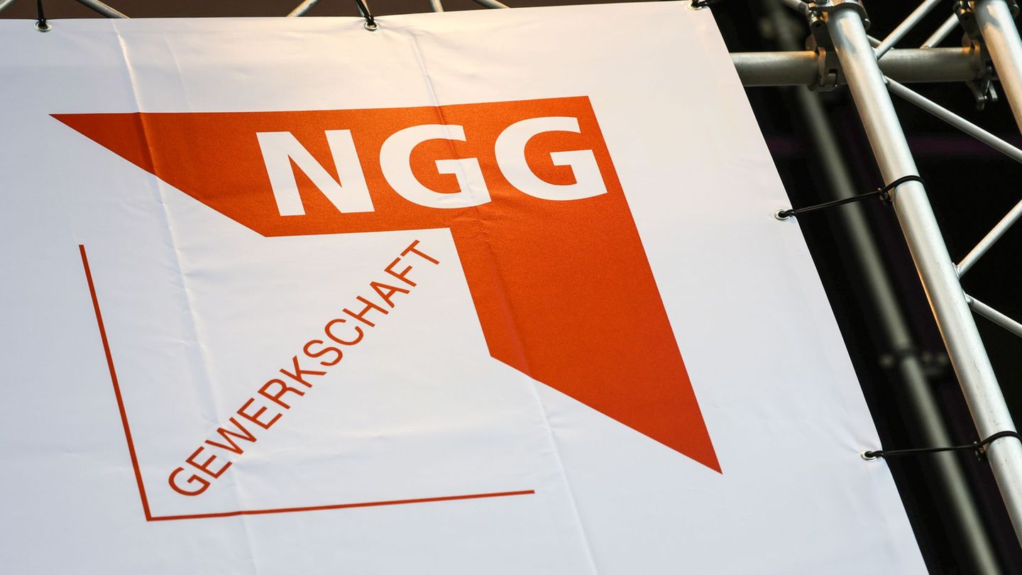 Zur Frankfurter Event-Messe Imex hat die Gewerkschaft NGG zu einem ersten Warnstreik im Hotel- und Gaststättengewerbe aufgerufen