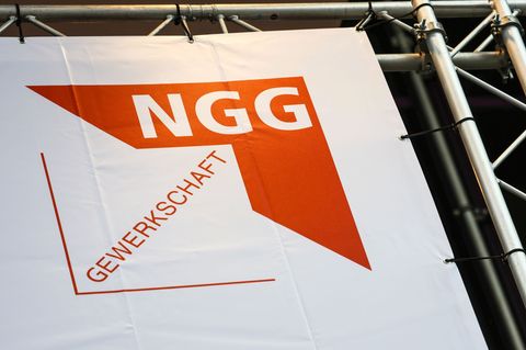 Zur Frankfurter Event-Messe Imex hat die Gewerkschaft NGG zu einem ersten Warnstreik im Hotel- und Gaststättengewerbe aufgerufen