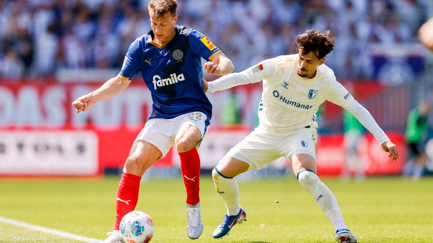 Stefan Schwab wird Holstein Kiel in diesem Sommer verlassen. (Archivbild) Foto: Philipp Szyza/dpa