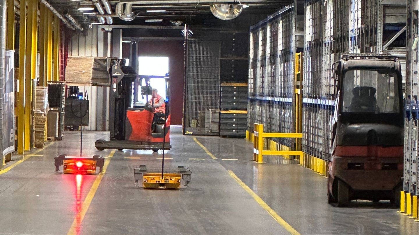 Besonders in der Automobilindustrie und im Metallbau gingen die Beschäftigungszahlen zurück. (Symbolbild) Foto: Ira Schaible/dpa