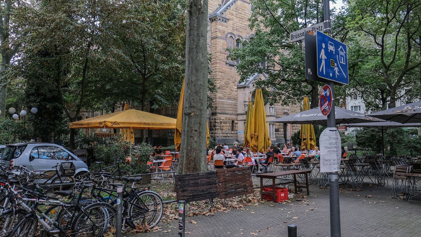 Der Stadt Köln droht jetzt ein Zwangsgeld, weil sie den Lärmschutz am Brüsseler Platz nicht wie von Gerichten gefordert umsetzt.