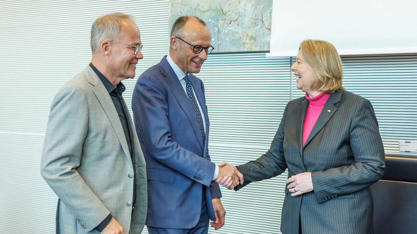 Merz kommt zur Fraktionssitzung der SPD