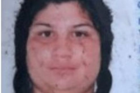 Die Duisburger Polizei fragt: Wer kann Hinweise zum Aufenthaltsort der Mutter und des Säuglings geben?