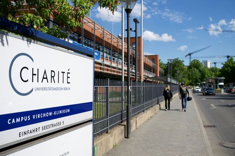 Die Charité verfügt über eine Sonderisolierstation. (Symbolbild) Foto: Soeren Stache/dpa