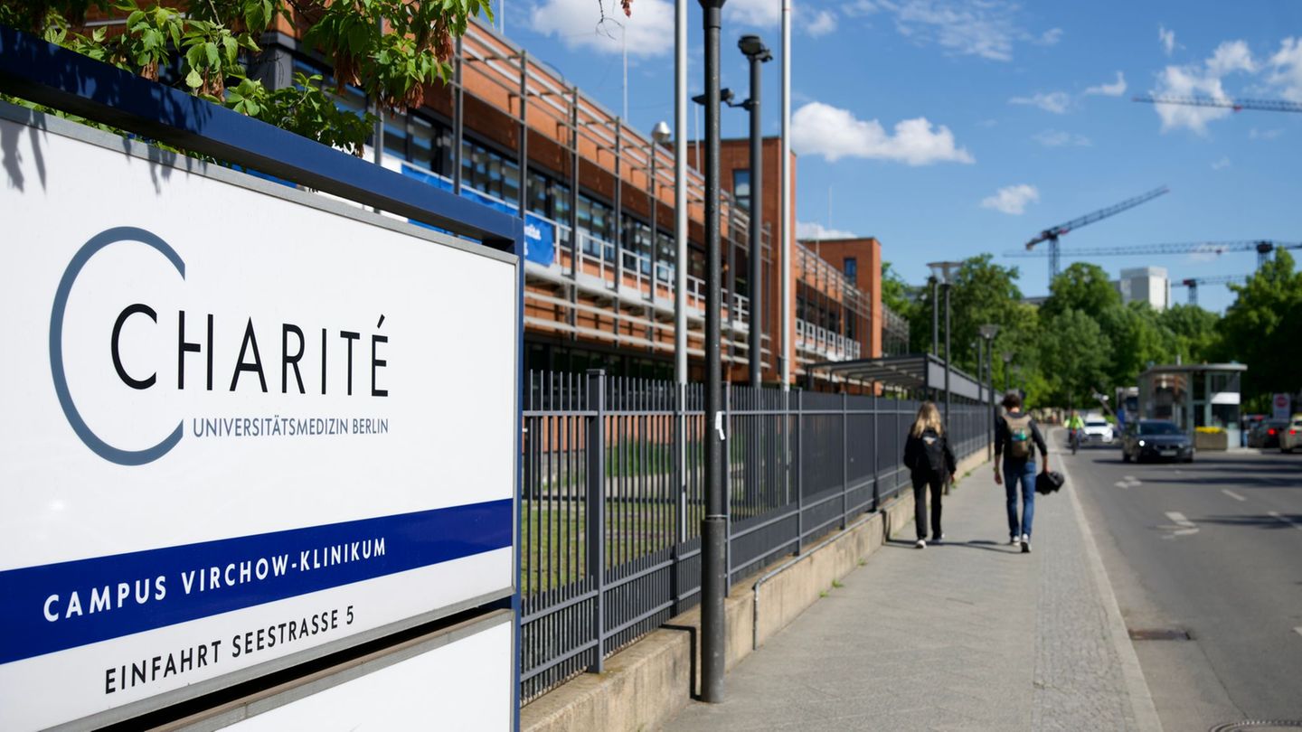 Die Charité verfügt über eine Sonderisolierstation. (Symbolbild) Foto: Soeren Stache/dpa