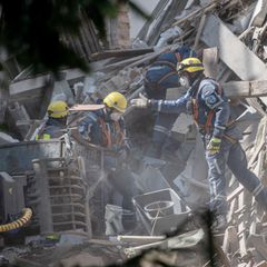 Auch für das THW ist der Einsatz in Görlitz nicht alltäglich. Foto: Paul Glaser/dpa