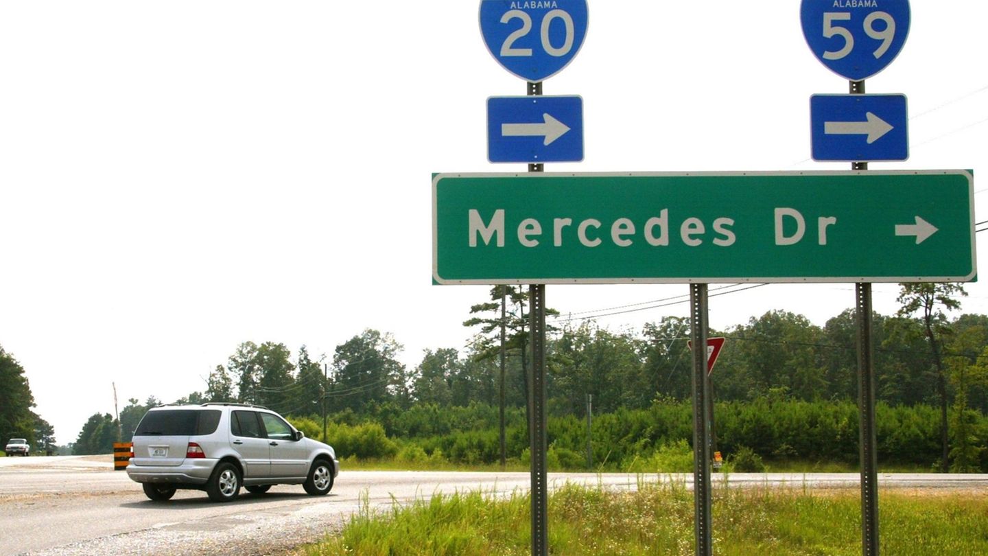 Gewerkschaften werfen Mercedes im Umgang mit ihnen im US-Werk in Tuscaloosa Verfehlungen vor. (Archivbild) Foto: Harry Melchert/