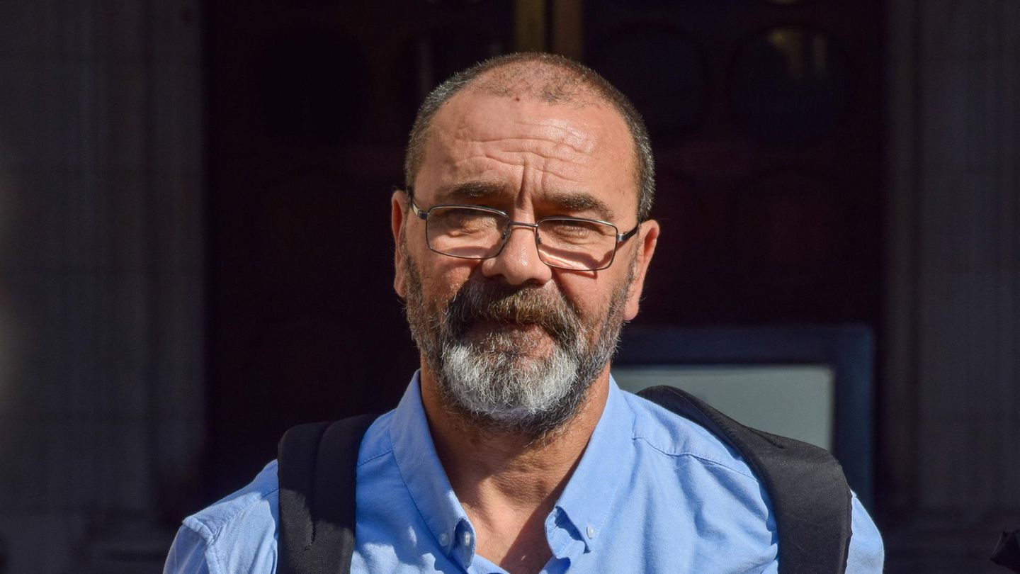 Andrew Malkinson 2023 auf dem Weg zum Berufungsgericht
