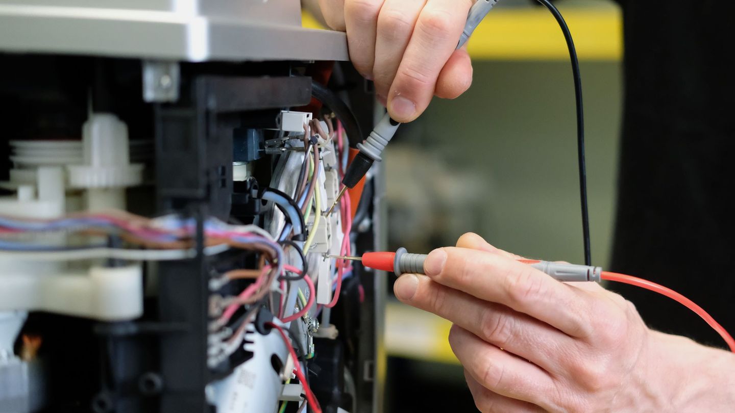 Die geplante Gesetzesänderung soll die Entscheidung für eine Reparatur und gegen den Neukauf erleichtern. (Symbolbild) Foto: Seb