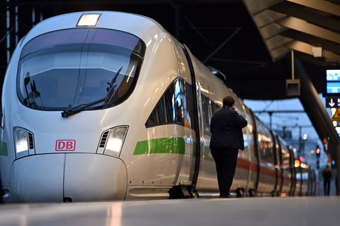 Thüringen wirbt um die Rückkehr von Berufspendlern. (Symbolbild) Foto: Martin Schutt/dpa