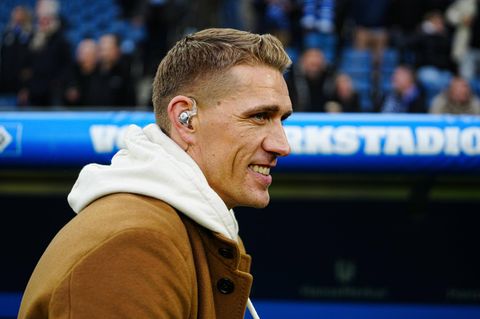 Heute häufig verkabelt: Nils Petersen, Freiburger Vereinslegende, als TV-Experte im Fußballstadion