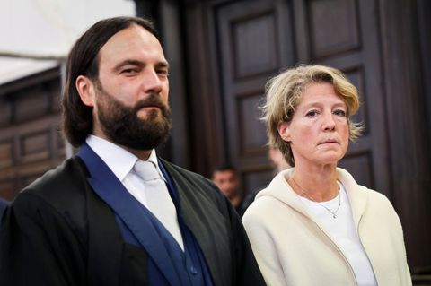 Christina Block und ihr Anwalt Ingo Bott im Landgericht Hamburg