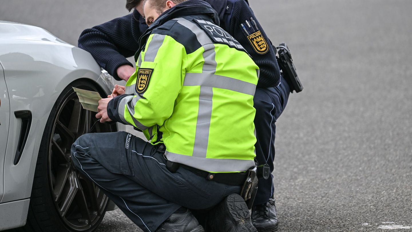 Kein Driften, kein Motorheulen: Tuner-Treffen sind in Ludwigsburg monatelang verboten. (Symbolbild) Foto: Felix Kästle/dpa