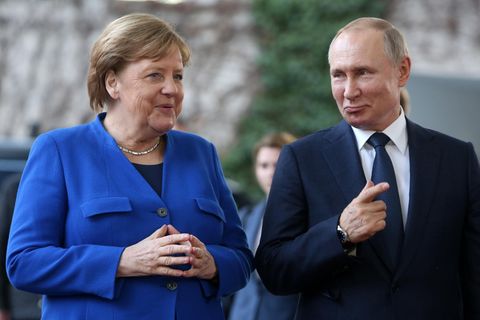 Die damalige Bundeskanzlerin Angela Merkel und Russlands Präsident Wladimir Putin im Januar 2020 in Berlin