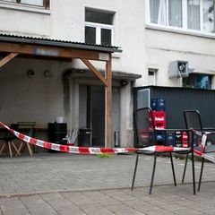 Das Opfer wurde schwer verletzt in ein Krankenhaus gebracht. Foto: Jose Villacreses/swd-medien/dpa