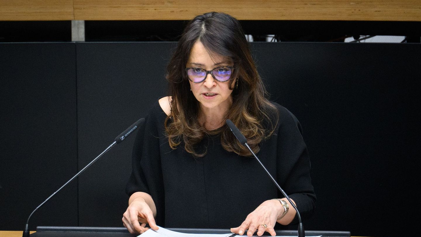 Berlins Justizsenatorin Felor Badenberg (CDU) nimmt Berichte über die Bedrohung von Richtern und Staatsanwälten durch die organi