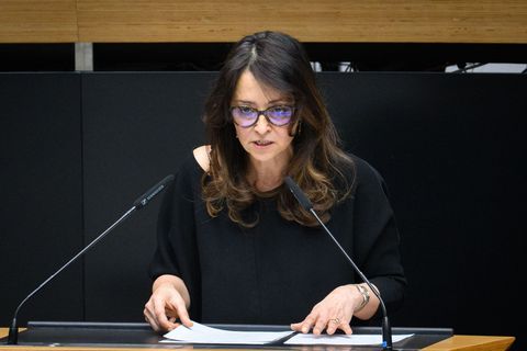 Berlins Justizsenatorin Felor Badenberg (CDU) nimmt Berichte über die Bedrohung von Richtern und Staatsanwälten durch die organi