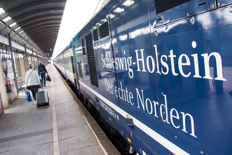 Der Verkehrsausschuss empfiehlt, den Ausbau der Bahnstrecke nach Sylt in den vordringlichen Bedarf aufzunehmen. (Archivbild) Fot