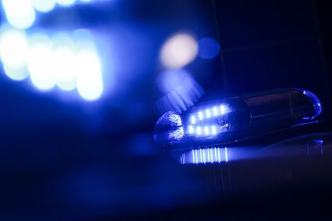 Die Polizei ermittelt wegen gefährlicher Körperverletzung. (Symbolbild) Foto: Christian Charisius/dpa