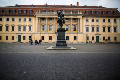 Das Gebäude der Musikhochschule "Franz Liszt" im Stadtzentrum von Weimar (Archivbild). Foto: Carsten Koall/dpa-Zentralbild/dpa