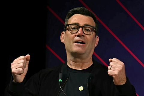 Burnham will Starmer herausfordern
