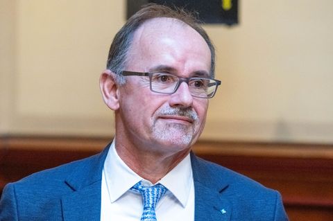 Mecklenburg-Vorpommerns Energie- und Wirtschaftsminister Wolfgang Blank (parteilos) fordert, dass der Nordosten in der Kraftwerk