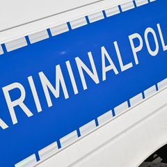 Nach wochenlangen Ermittlungen verhaftet die Polizei in Erfurt einen 50 Jahre alten Verdächtigen - in einer Wohnung stellen die
