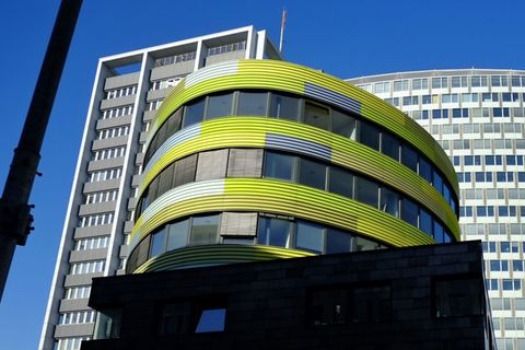 Verbraucher könnten dadurch Opfer von Betrugsmaschen werden, warnte der vzbv. (Symbolbild) Foto: Stefan Jaitner/dpa-Zentralbild/