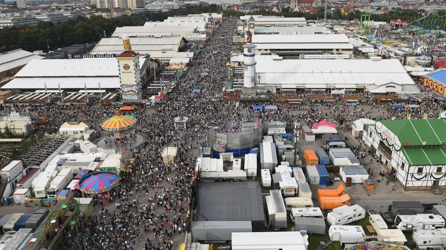Ein Wirt hatte die Vergabepraxis für die Wiesn-Zelte angegriffen (Archiv). Foto: Felix Hörhager/dpa