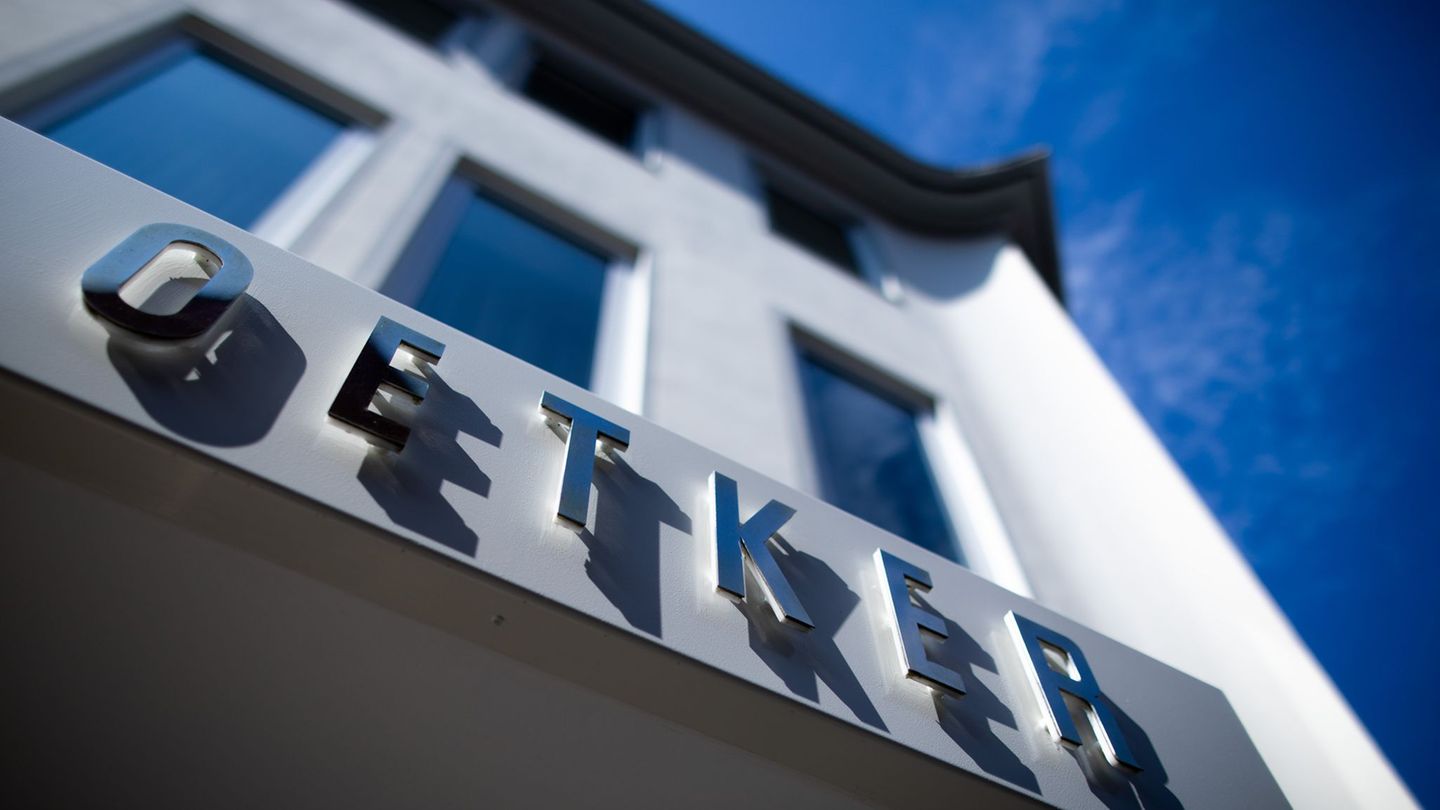 Die Oetker-Gruppe mit Sitz in Bielefeld hat Geschäftszahlen für das Jahr 2025 vorgelegt. (Archivbild) Foto: Rolf Vennenbernd/dpa
