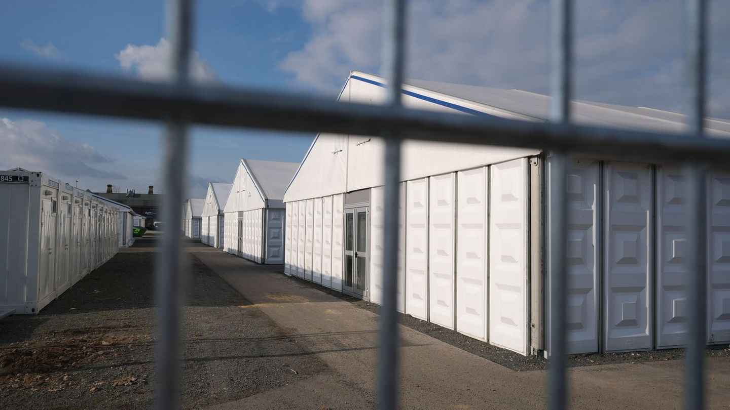 Die Polizei hat im vergangenen Jahr 144 Angriffe auf Geflüchtete und sechs auf Unterkünfte von Asylbewerbern registriert (Archiv