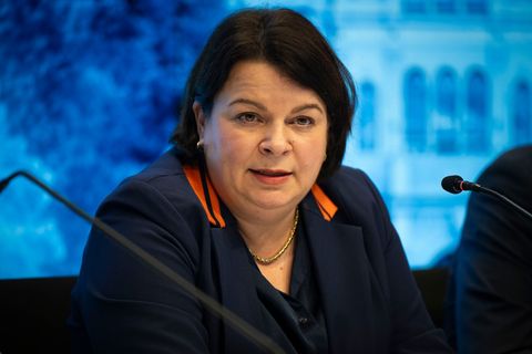 Mecklenburg-Vorpommern hat gemeinsam mit Hessen einen Antrag zur Bekämpfung von Einsamkeit eingebracht. (Archivbild) Foto: Phili