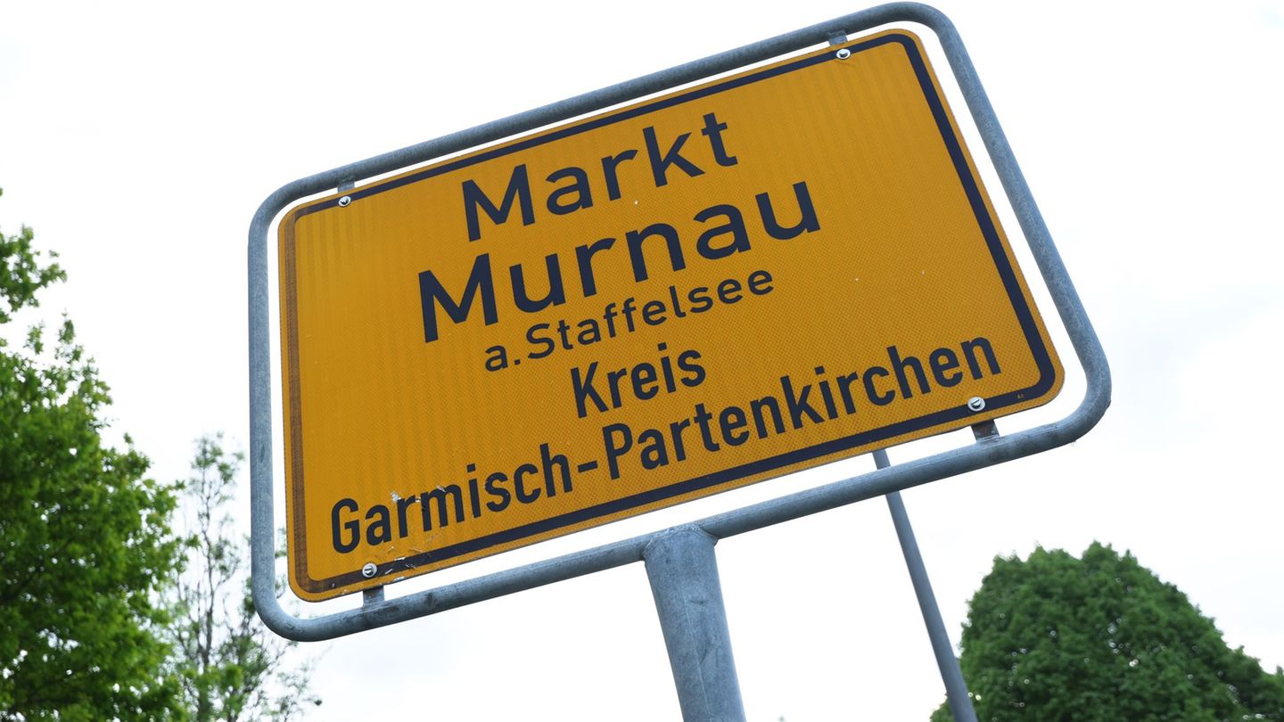 Die Polizei leitete eine Großfahndung in Murnau und Umgebung ein. Foto: Karl-Josef Hildenbrand/dpa