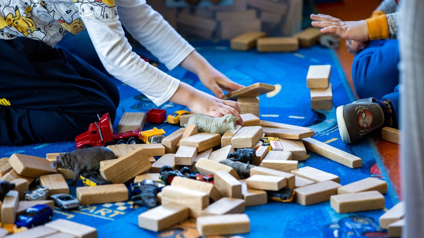 Das Volksbegehren für bessere Kitas in MV hat 138.000 Unterschriften in vier Wochen gesammelt. (Symbolbild) Foto: Jens Büttner/d