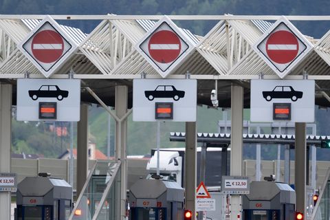 Auch das Auswärtige Amt warnt nun vor den Verkehrsproblemen am 30. Mai rund um den Brenner. (Archivbild) Foto: Sven Hoppe/dpa