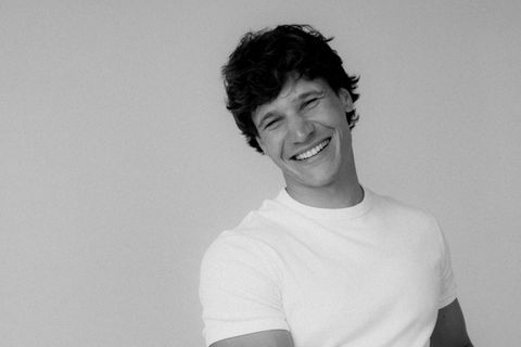 Wincent Weiss stellt mit "Kurz für immer" den offiziellen Song zur WM-Kampagne des ZDF.