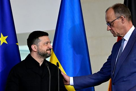 Merz (r.) und Selenskyj Mitte April in Berlin