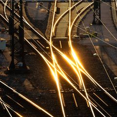 Ein Eisenbahnschienen Netz