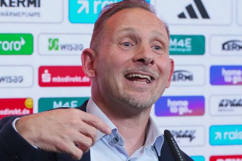 Lustrinelli fordert eine Winnermentalität von der Mannschaft. Foto: Soeren Stache/dpa