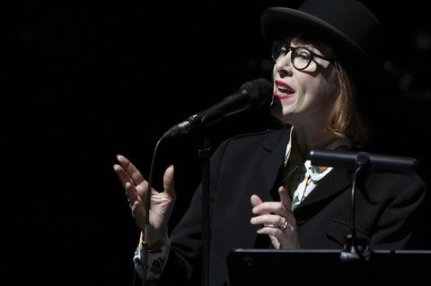 Die Sängerin Suzanne Vega war bei den Dresdner Musikfestspielen in der Oper "Einstein on the Beach" von Philip Glass zu erleben.